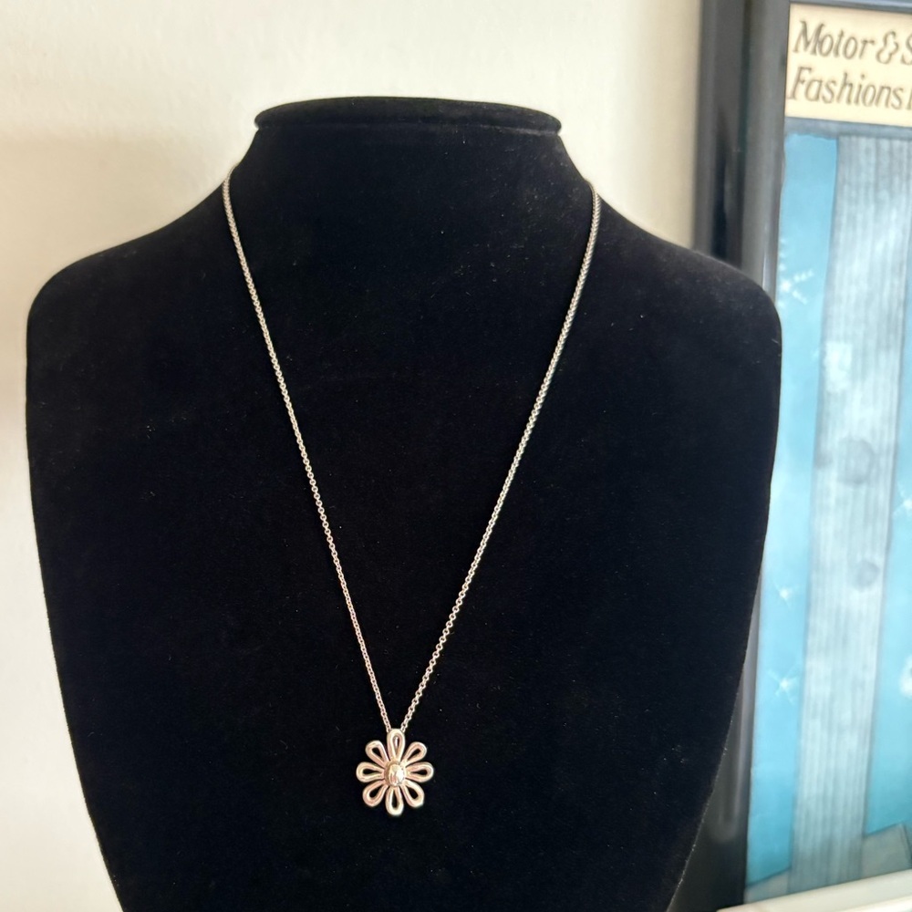 Tiffany & Co 925 Sterling Silver Paloma Picasso Daisy Necklace 16” Chain